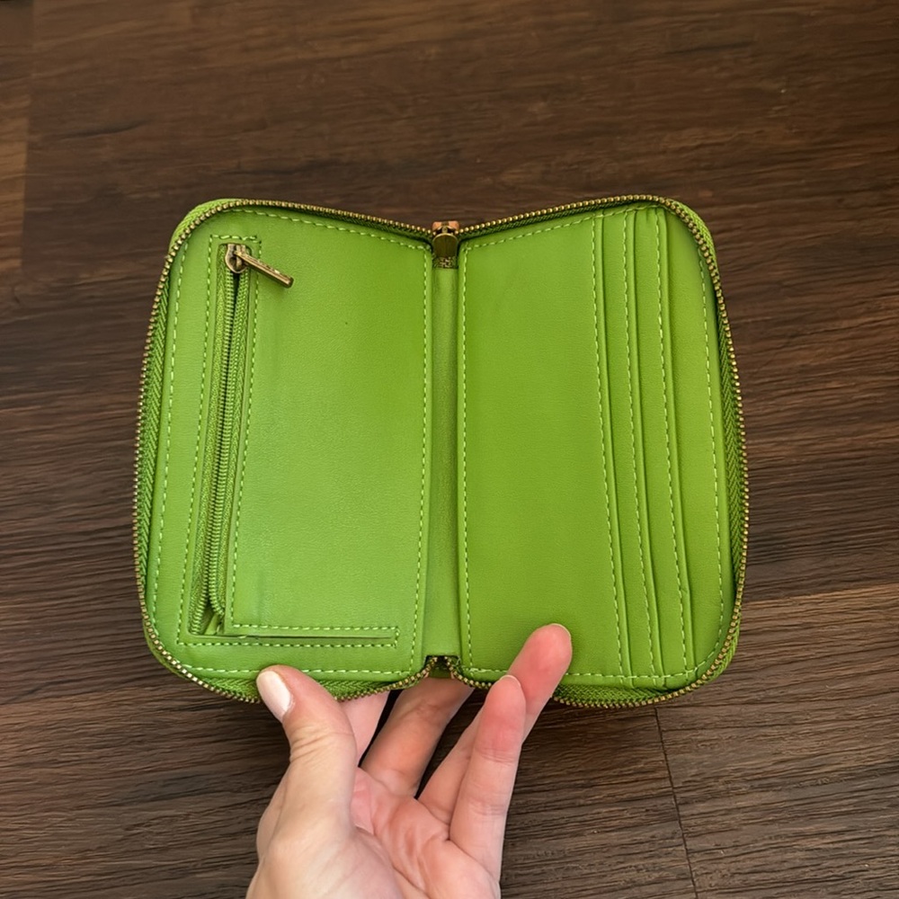 Universal Thread Small Green Wallet - image 2